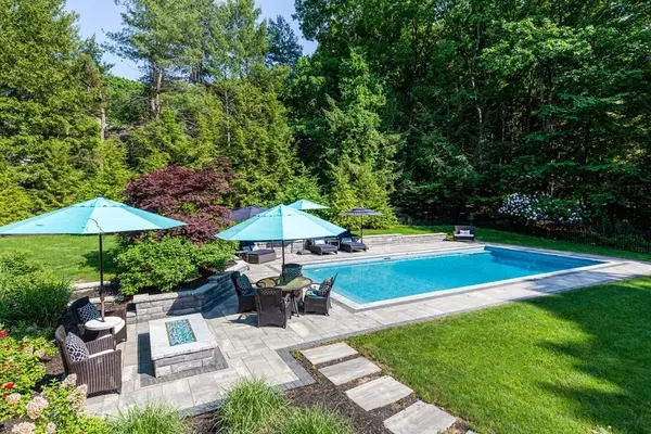 Southborough, MA 01772,39 Presidential Dr