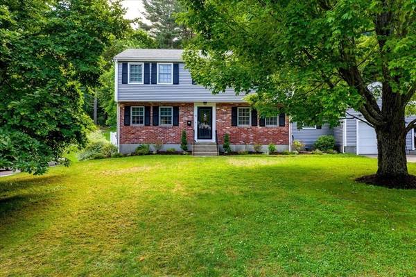 10 Lowry Rd, Framingham, MA 01701