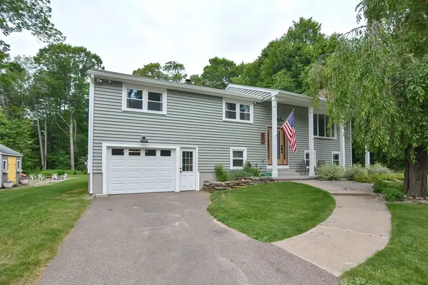 42 Cricklewood Drive, Leicester, MA 01524