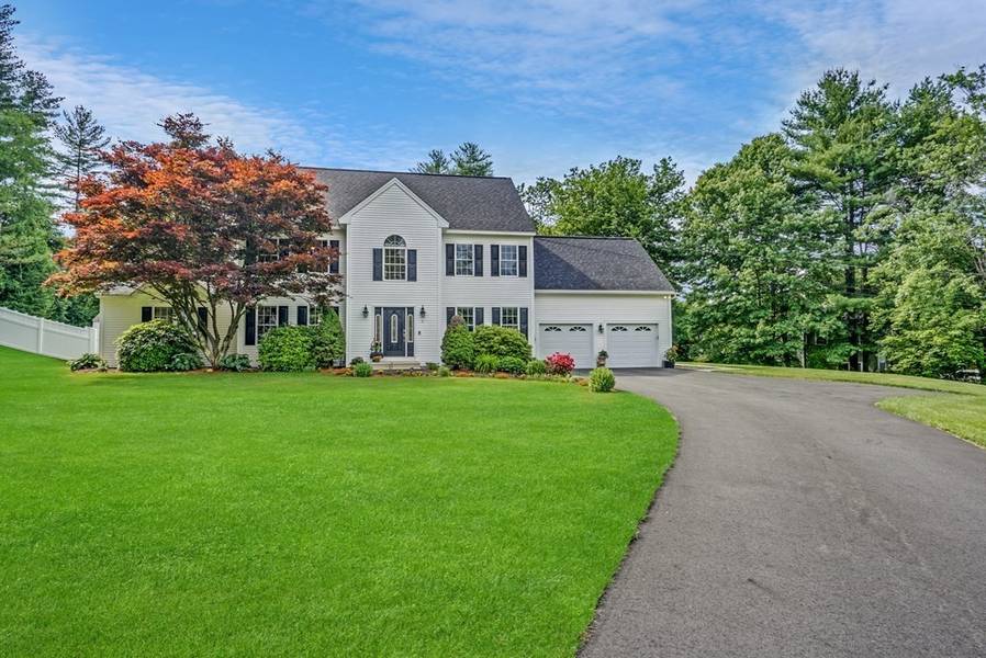 3 Stable Rd, Nashua, NH 03062