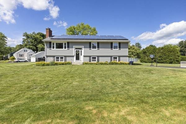 4 Longfellow Road, Northborough, MA 01532