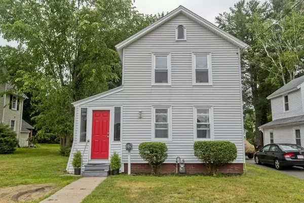 32 Briggs St, Easthampton, MA 01027