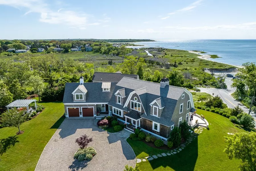 345 Robbins Hill Rd, Brewster, MA 02631