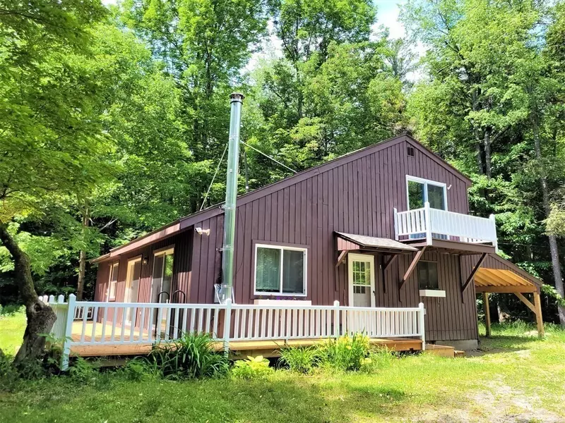 307 Gentian Hollow Rd, Becket, MA 01223