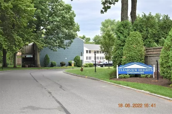 Chicopee, MA 01020,200 Lambert Ter #6