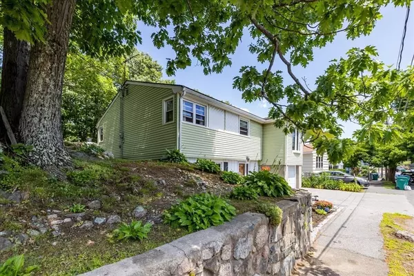 Lynn, MA 01904,76 Commonwealth Rd