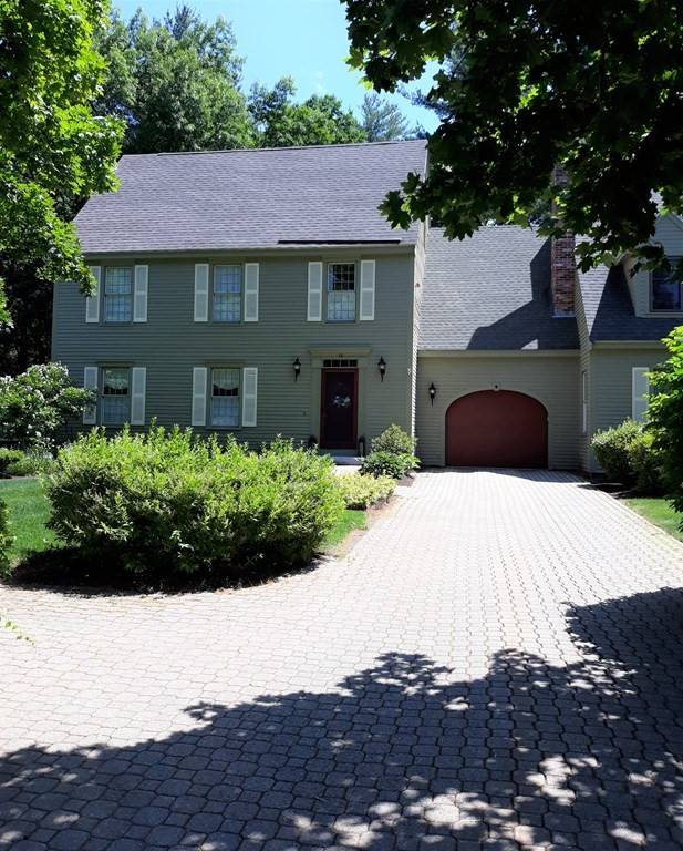 16 Concord Dr #15, Atkinson, NH 03811