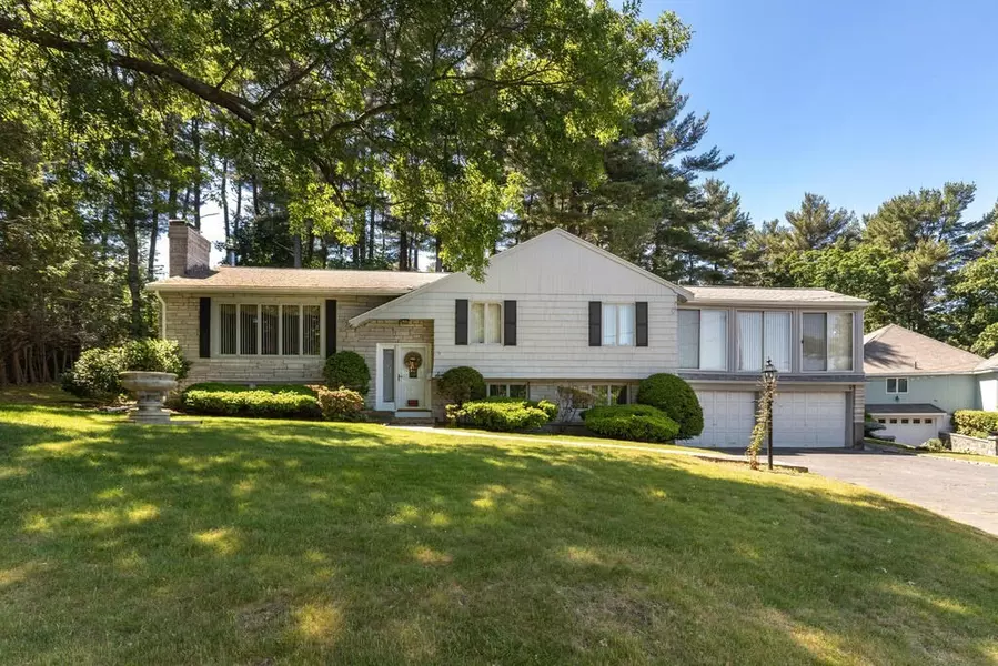 6 Oak Street, Lynnfield, MA 01940