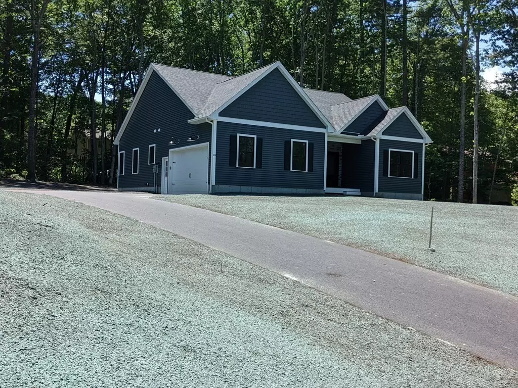 Petersham, MA 01368,28 Spring Street