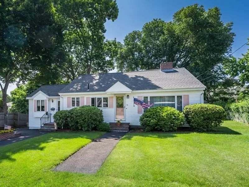 16 Rockwood Ln, Lawrence, MA 01843