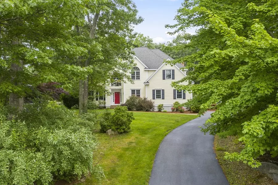 61 Hughes Ln, Boxborough, MA 01719