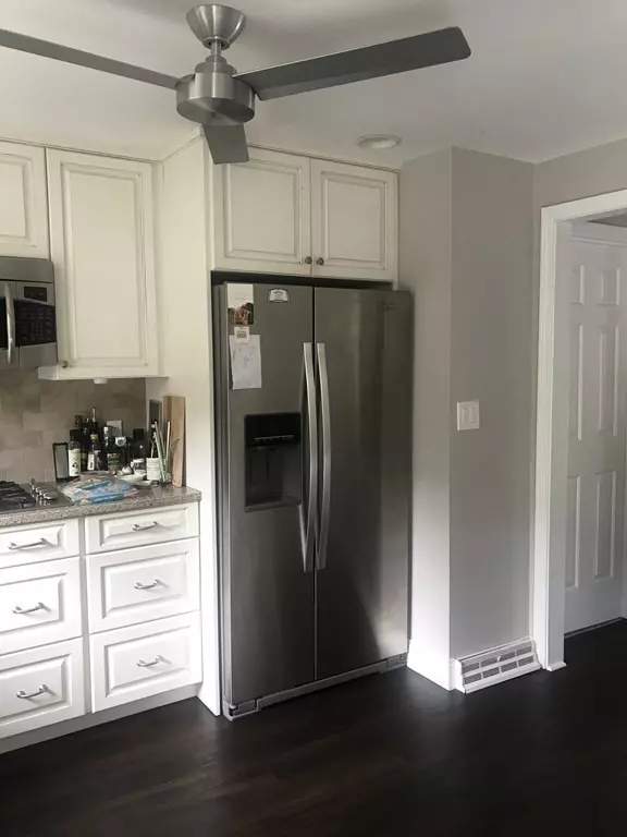 Agawam, MA 01001,11 Mansion Woods Dr #H