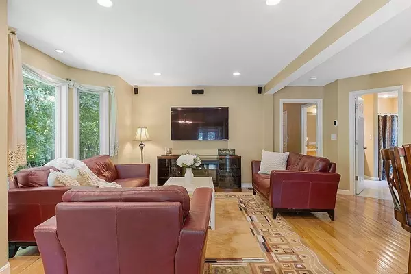 West Boylston, MA 01583,2 Chino Avenue