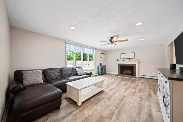 Peabody, MA 01960,7 Theresa Road