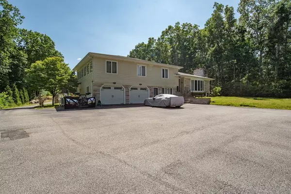 226 Douglas Pike, Smithfield, RI 02917