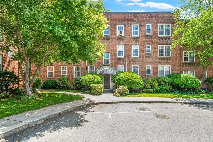 23 Englewood Ave. #6, Brookline, MA 02445