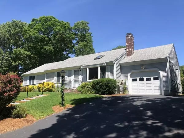 47 Renee Ln, Falmouth, MA 02536