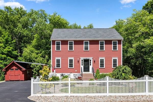 41 Auburn Road, Millis, MA 02054