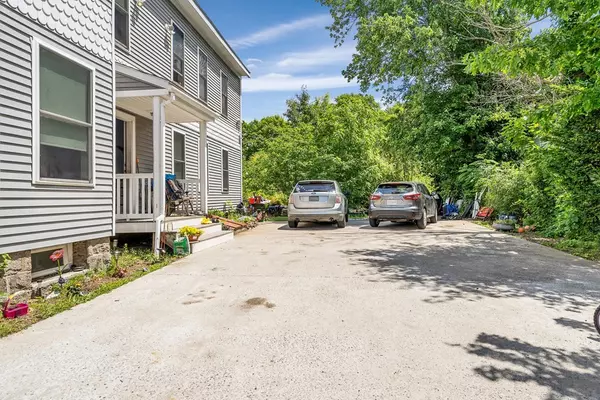 Randolph, MA 02368,501 N Main