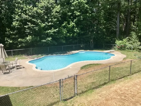 Pembroke, MA 02359,26 Hillcrest Dr