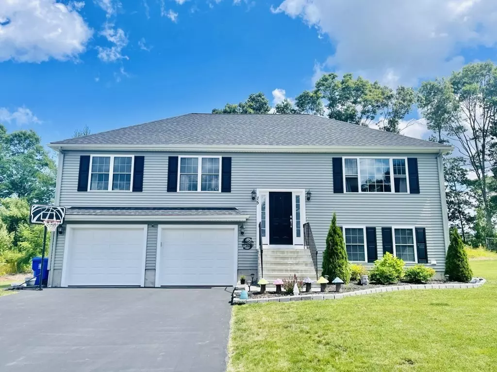 Taunton, MA 02780,15 Saints Way