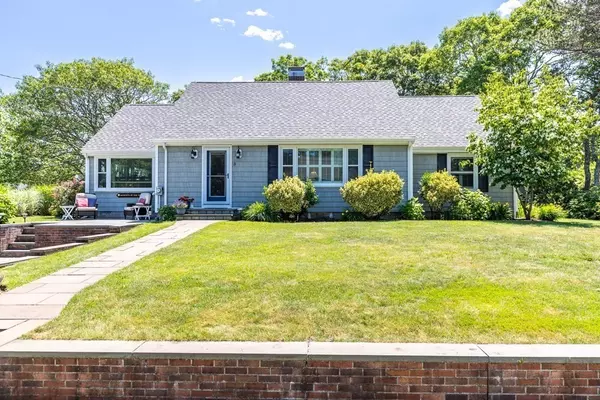 Mashpee, MA 02649,3 Elliot Road