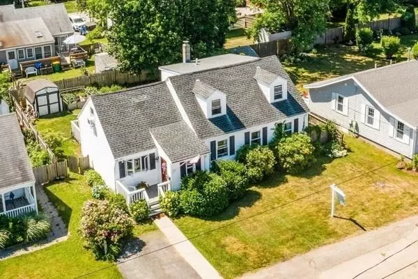 Hull, MA 02045,22 Touraine Ave