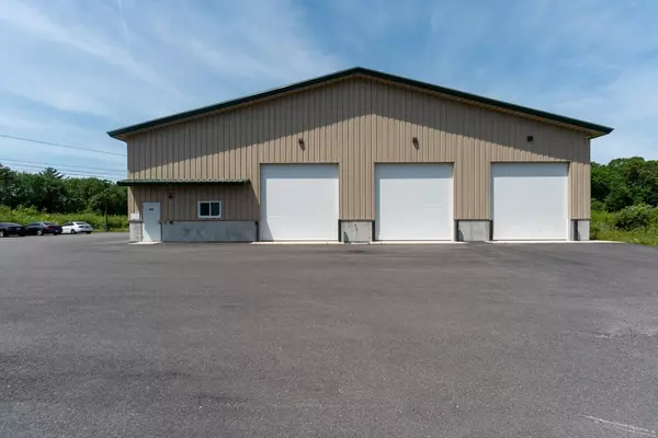 990 Elm St, Bridgewater, MA 02324