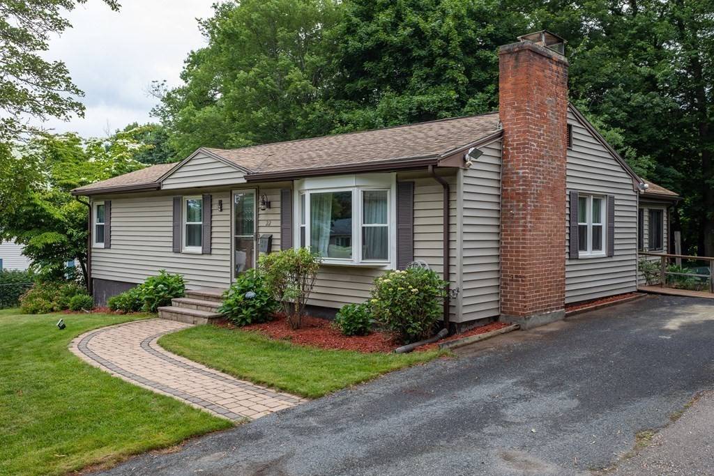 22 Mercury Dr, Shrewsbury, MA 01545