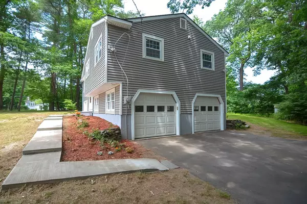 Townsend, MA 01469,27 Balsam Dr