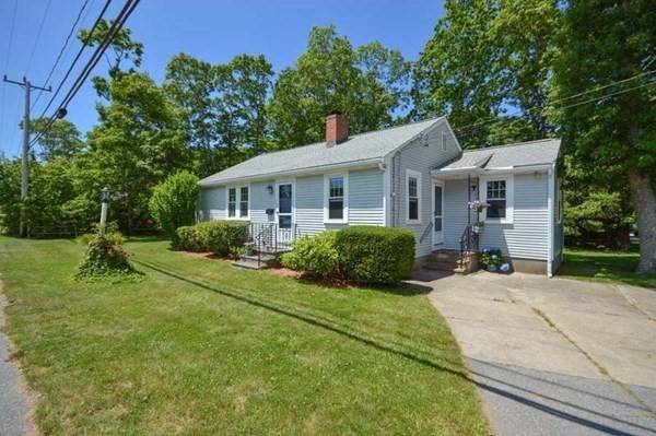 223 Seacoast Shores Blvd., Falmouth, MA 02536