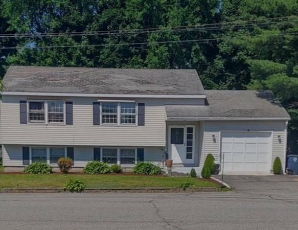 45 Pine Hill Ave, Nashua, NH 03064