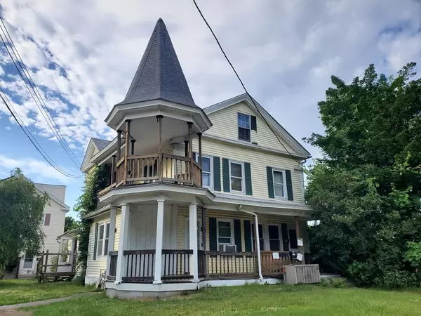 45 E Main St, Webster, MA 01570