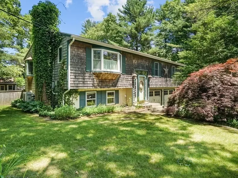 34 Christopher Circle, Westport, MA 02790