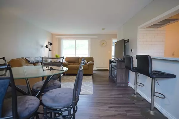 Amesbury, MA 01913,25 Senee Ct #25