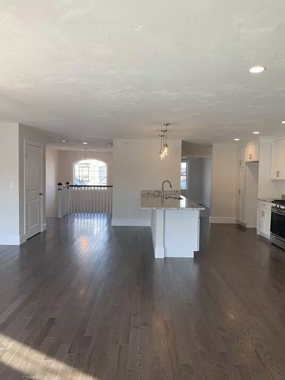 Lakeville, MA 02347,90 Lebaron Blvd. #5