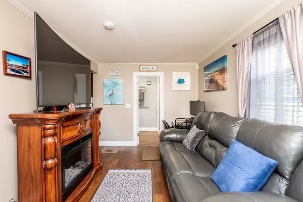 Wareham, MA 02571,17 Graham St