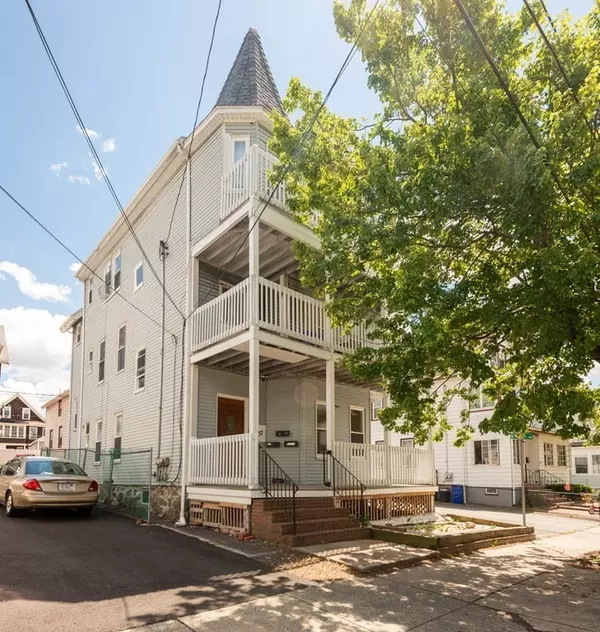 37 Mount Vernon Street, Malden, MA 02148