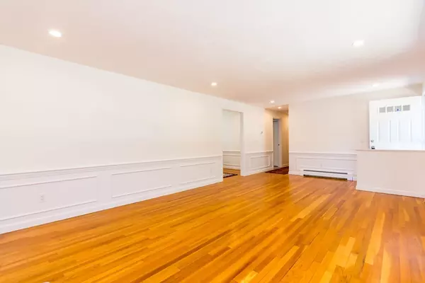 Yarmouth, MA 02675,53 Cromwell Dr