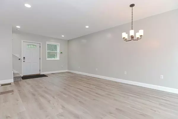 Wareham, MA 02571,5 Sandy Rd