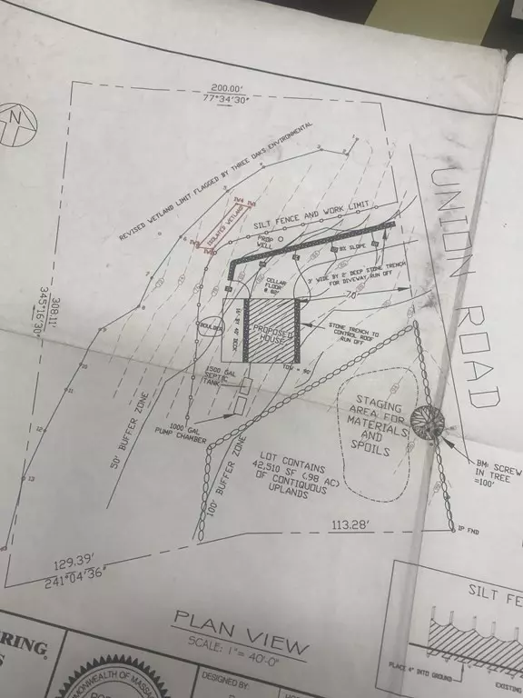 148 Union Rd, Wales, MA 01081