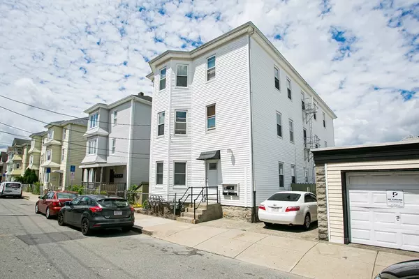 67 Flint St, Fall River, MA 02723