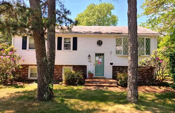 23 Avery Rd, Bourne, MA 02559