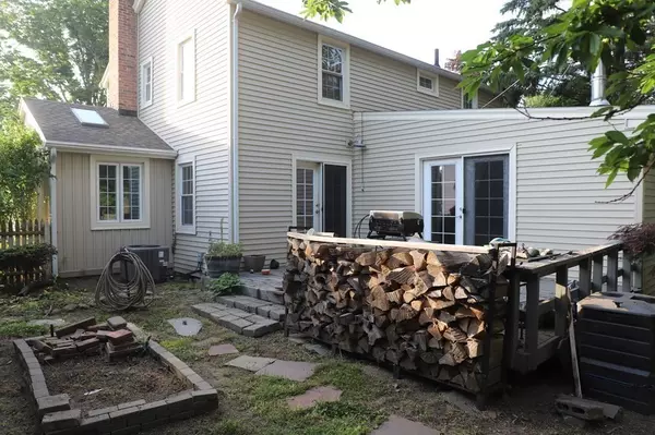 Agawam, MA 01001,121 Reed St.