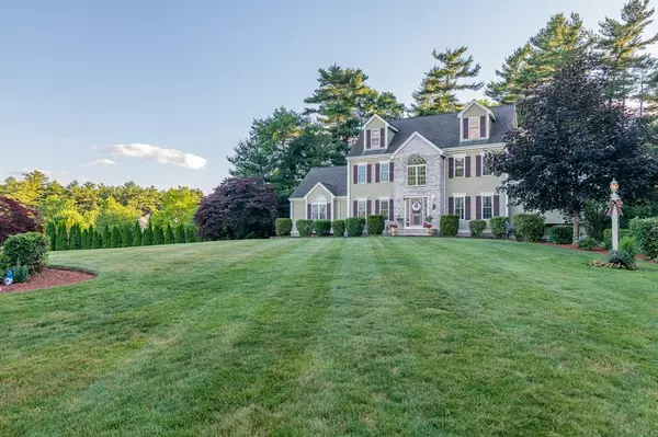 Raynham, MA 02767,18 Ridge Road