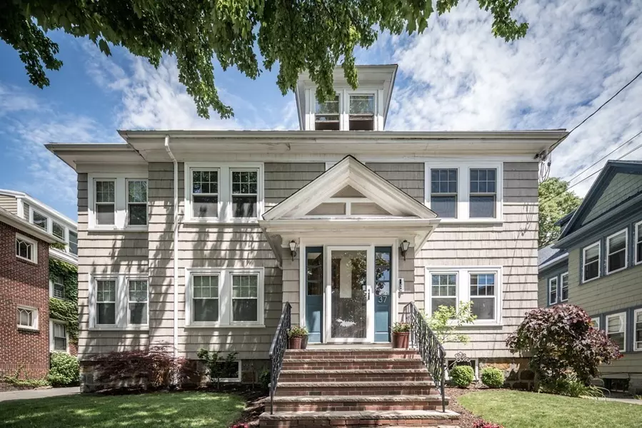 37 Pershing Rd, Boston, MA 02130