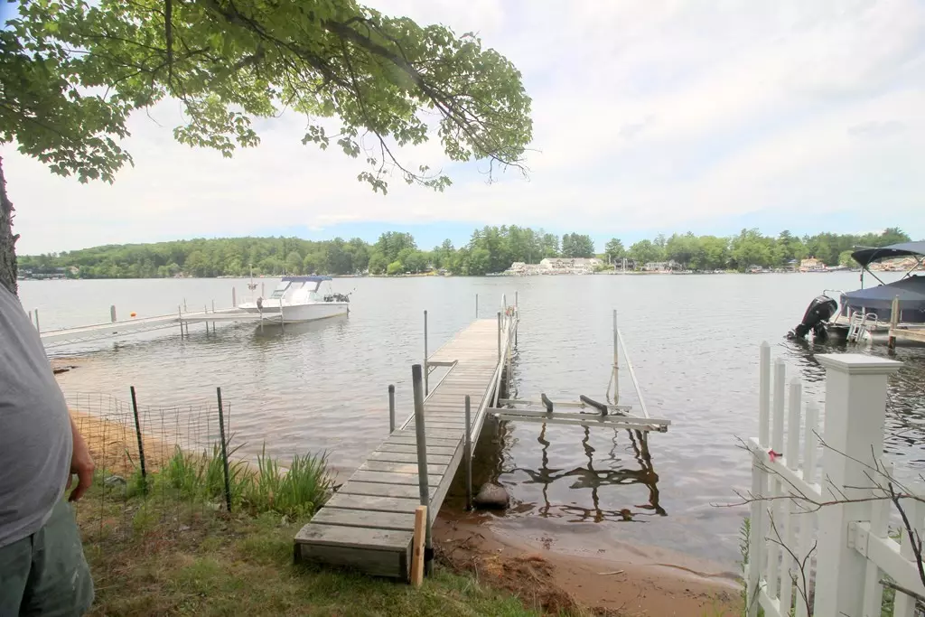 Belmont, NH 03220,45 Sunset Dr