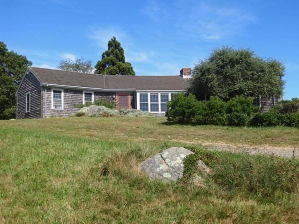 33 Menemsha Inn Rd Ch223  3, Chilmark, MA 02535