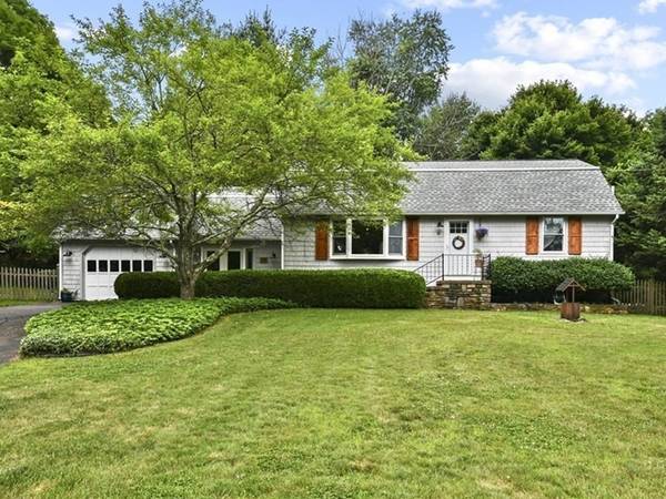 74 E Charlton Road, Spencer, MA 01562