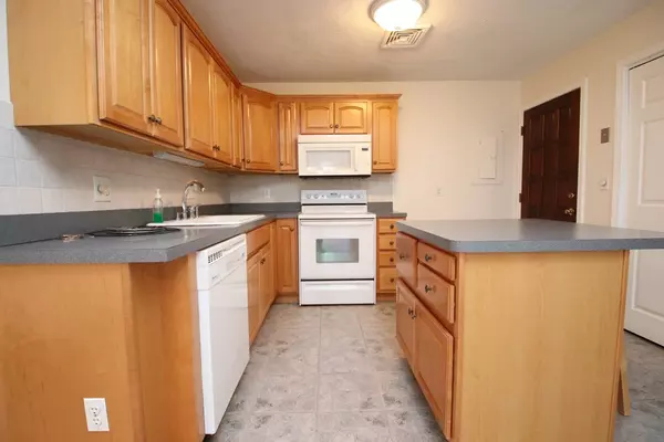 Saugus, MA 01906,11 Thomas Street #G13